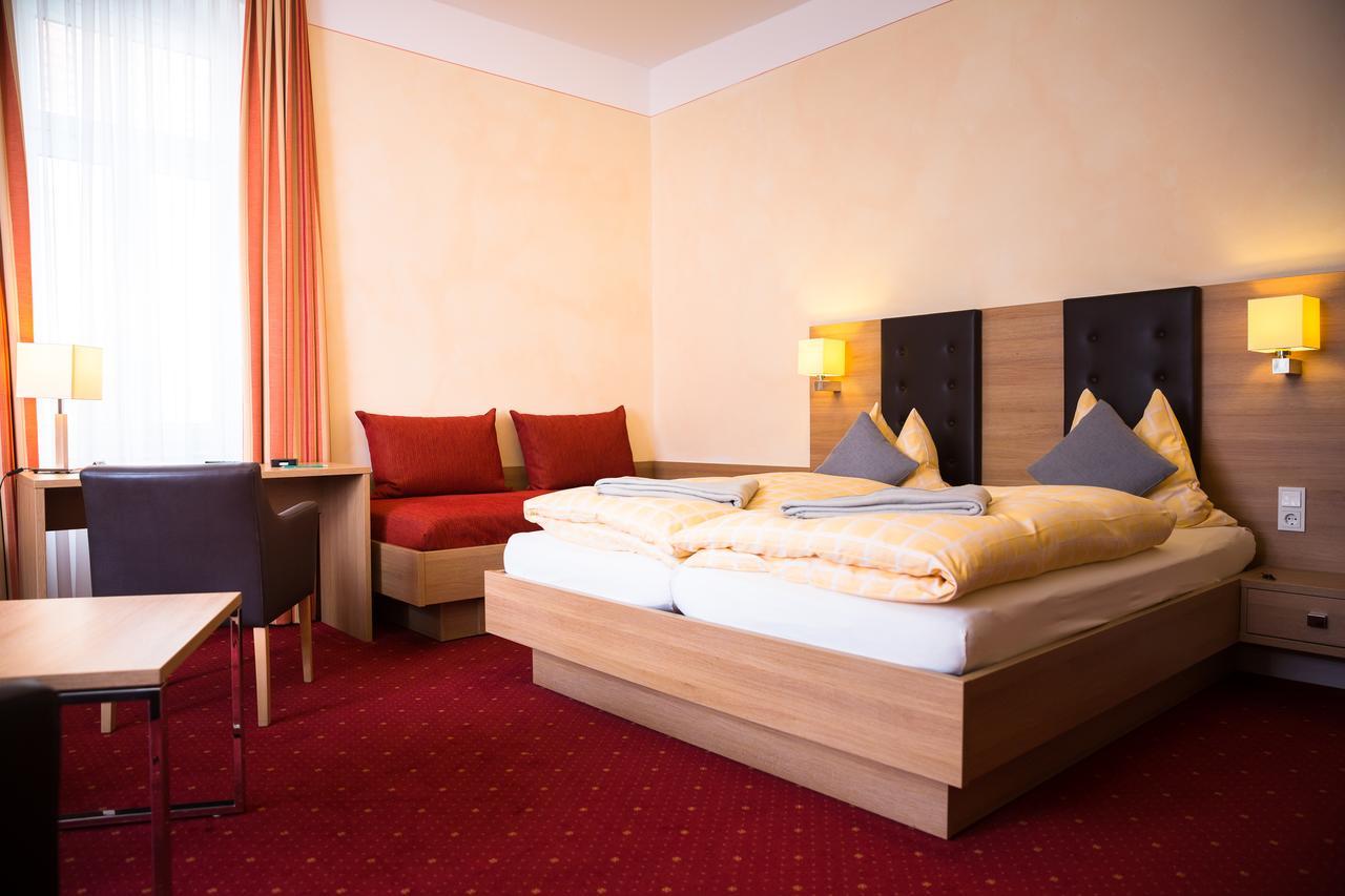 Hotel-Pension Berger Хайделберг Екстериор снимка