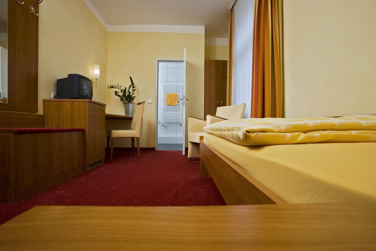Hotel-Pension Berger Хайделберг Екстериор снимка